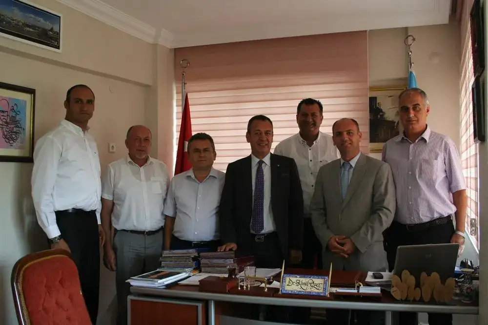 MİTSO Yönetim Kurulu İl Kültür ve Turizm Müdürü Dr. Kamil Özer’i ziyaret etti.