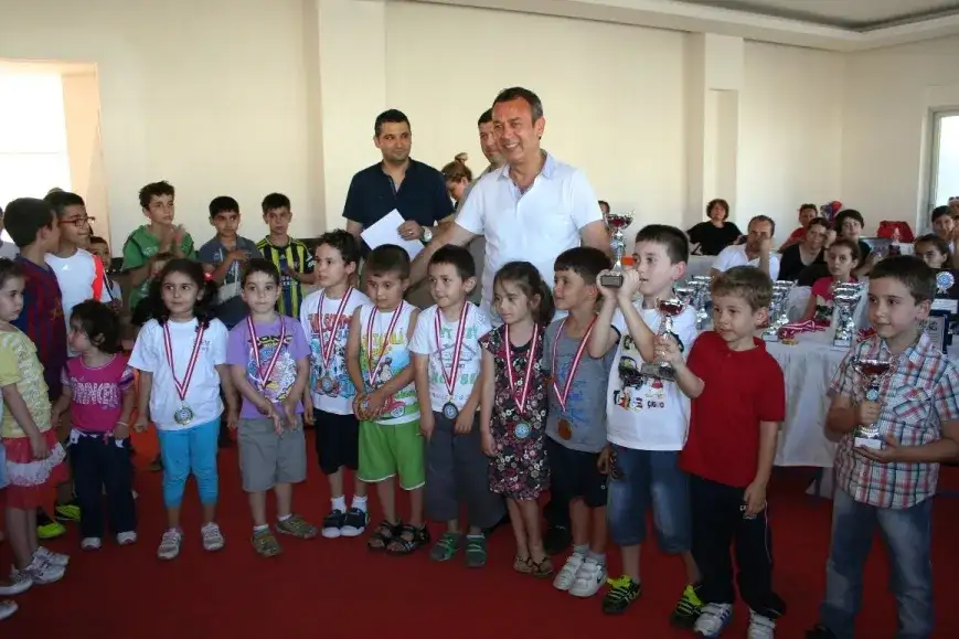 MİTSO 19 MAYIS SATRANÇ TURNUVASINDA 130 SATRANÇÇI YARIŞTI