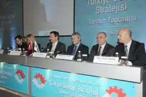 Sanayi Bakanı da Güllük e Demiryolu Dedi