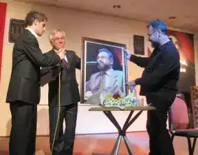 Başkandan Tolga Çandara Puzzle hediye..