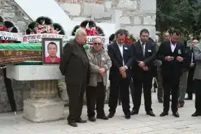 Başkanımız Reşit Özer’in ağabeyi MİTSO üyesi işadamı Osman Zeki Özer, sevenlerinin gözyaşlarıyla son yolculuğuna uğurlandı.
