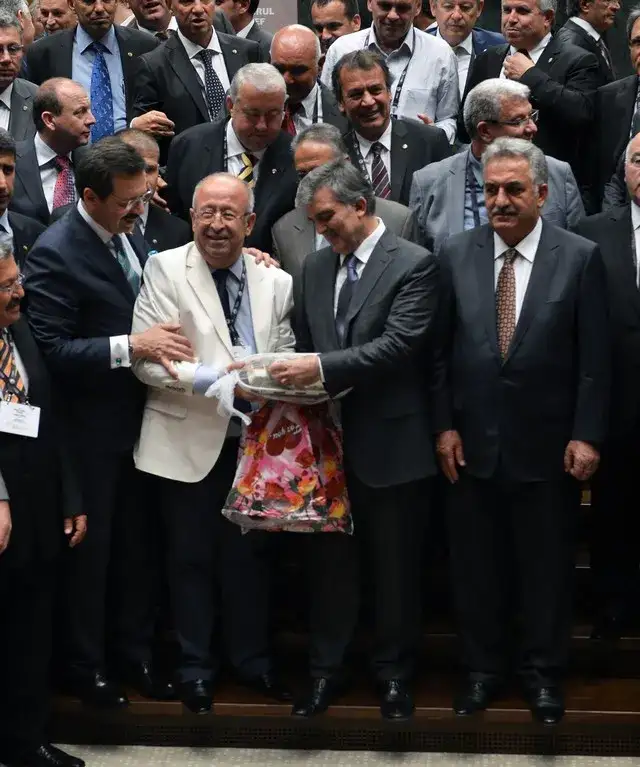 MİTSO Meclis Başkanı M. Yüksel ile Yönetim Kurulu Başkanı R. Özer de katıldı. TOBB’DEN GENEL KURUL DELEGELERİNE ŞEREF BELGESİ  - 4