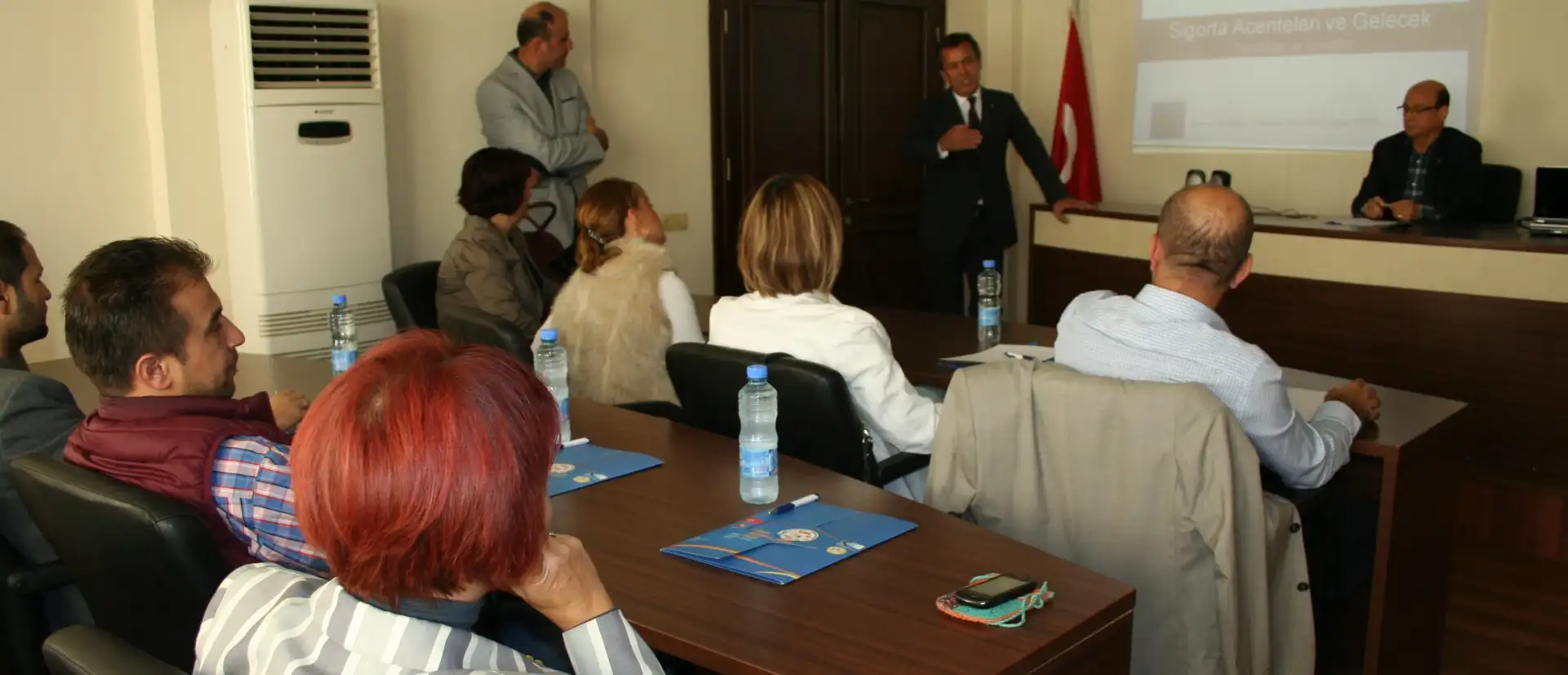 Sigortacılara ilginç soru: " BAKKAL MI OLACAKSINIZ,  SÜPERMARKET Mİ?"