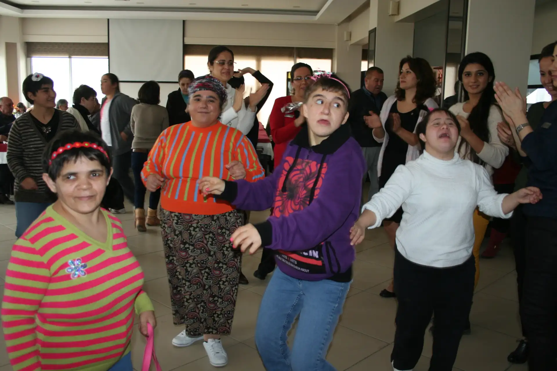 MİTSO, ENGELLİLER GÜNÜNÜNDE SEVİNDİRDİ - 5