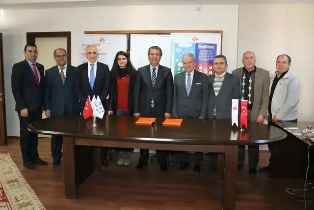 MİTSO ÜYELERİNİN 1. DERECEDAN YAKINLARINA İZMİR EKONOMİ ÜNİVERSİTESİ ÜCRETLERİNDE YÜZDE 15 İNDİRİM OLANAĞI SAĞLANDI. - 2