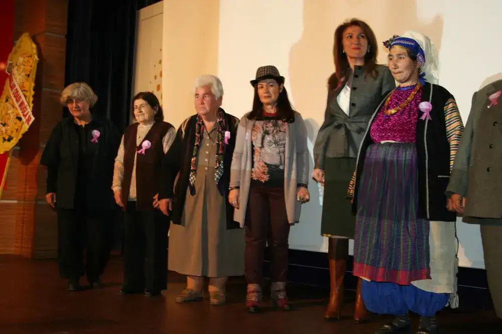 "Muğla'da 100 Kadın 1914 / 2013" kitabı tanıtıldı.  KİTAPTAKİ 126 KADINDAN 18'İ  MİLASLI - 1