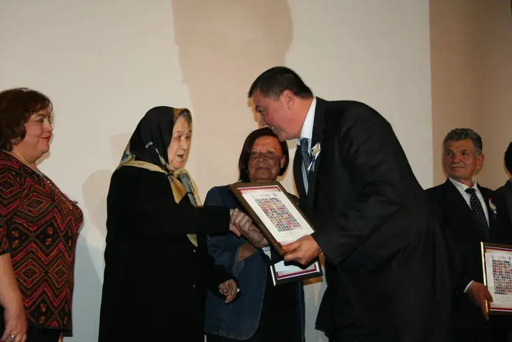 "Muğla'da 100 Kadın 1914 / 2013" kitabı tanıtıldı.  KİTAPTAKİ 126 KADINDAN 18'İ  MİLASLI - 3