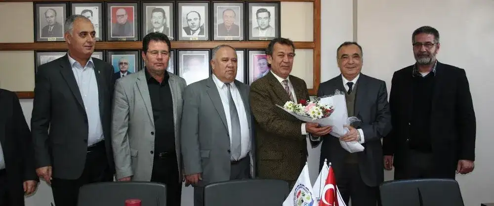 26. Vergi Haftası kutlamaları kapsamında Muğla Vergi Dairesi yetkilileri, Milas'taki meslek odalarının yöneticileriyle MİTSO'da bir araya geldi.    "MİLAS'TAKİ KURUMLAR ARASI İŞBİRLİĞİNİN BAŞKA YERDE ÖRNEĞİ YOK"