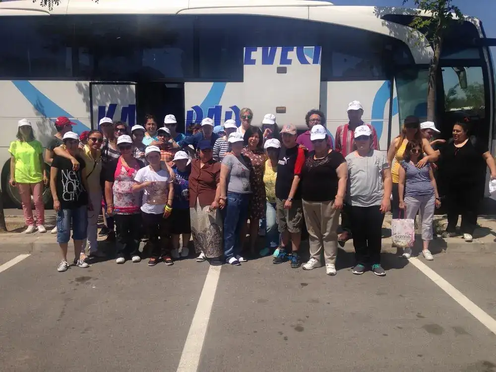 MİTSO, KARADEVECİ REHABİLİTASYONMERKEZİ SAKİNLERİNİ İZMİN HAYVANAT BAHÇESİNE GÖTÜRDÜ - 1