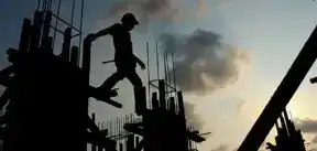 BAZI TEHLİKELİ VE ÇOK TEHLİKELİ MESLEKLERE MESLEKÎ YETERLİLİK BELGESİ ZORUNLULUĞU GETİRİLDİ