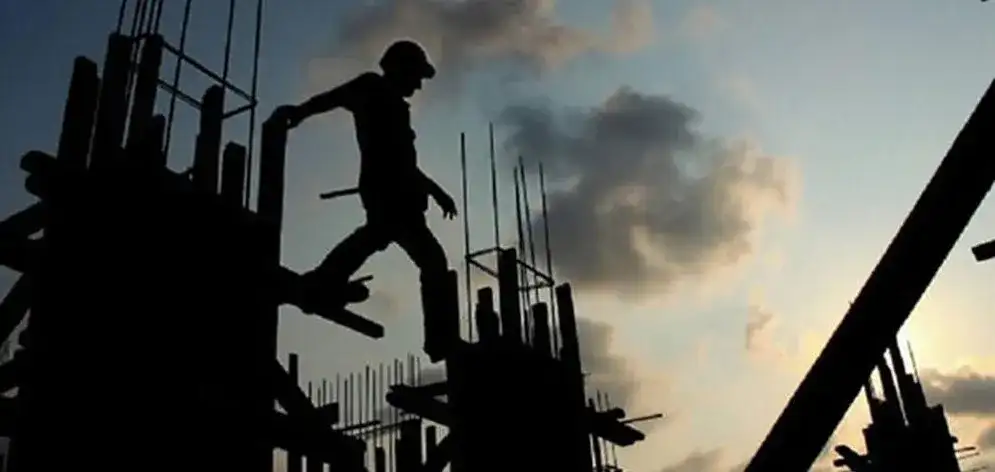 BAZI TEHLİKELİ VE ÇOK TEHLİKELİ MESLEKLERE MESLEKÎ YETERLİLİK BELGESİ ZORUNLULUĞU GETİRİLDİ