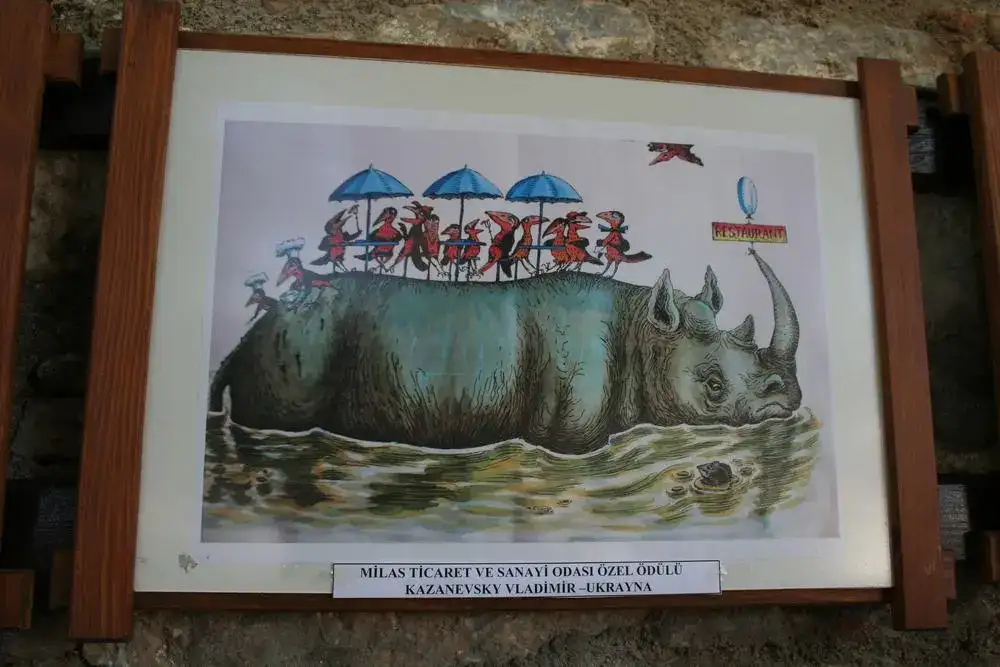 ULUSLARARASI TURHAN SELÇUK KARİKATÜR YARIŞMASI'NDA MİTSO ÖZEL ÖDÜLÜ UKRAYNALI KAZANAEVSKY VLADİMİR'E - 2