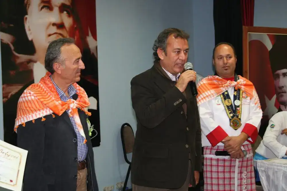 2. Milas Zeytin Hasat Şenliği başarıyla gerçekleştirildi. MİLAS ZEYTİN HASAT ŞENLİĞİYLE ŞENLENDİ - 8