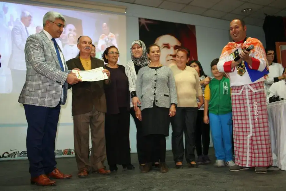 2. Milas Zeytin Hasat Şenliği başarıyla gerçekleştirildi. MİLAS ZEYTİN HASAT ŞENLİĞİYLE ŞENLENDİ - 9