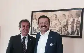 TOBB Başkanı Rifat Hisarcıklıoğlu'ndan çağrı: "DAHA GÜVENLİ TİCARET ORTAMI İÇİN KAREKODLU ÇEK KULLANALIM"