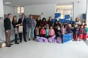 MİLAS AKD KİDS ANAOKULUNDAN DİYARBAKIR'A OYUNCAK VE KİTAP