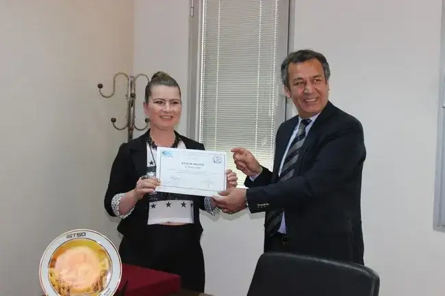 UYGULAMALI EĞİTİME KATILANLARA BELGELERİ VERİLDİ. - 2