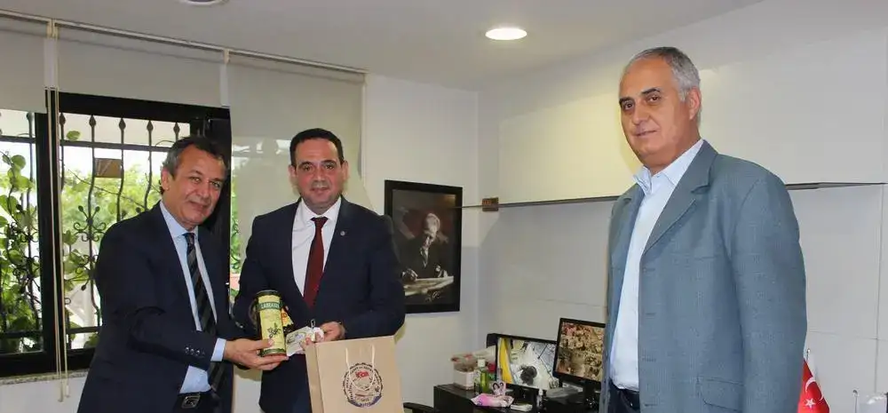 MİTSO YÖNETİMİ VAKIFBANK'I ZİYARET ETTİ.