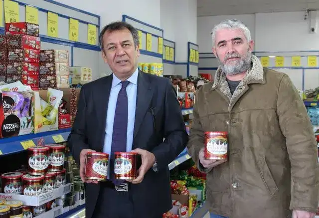 Milas Sakarkaya'nın "Kırmızı Bal"ı BİM'den sonra METRO'ya da girdi... - 2