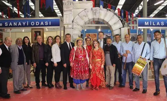 Milas Güney Ege Yapı Dekorasyon ve Peyzaj Fuarı açıldı MİLAS'TA İLK KEZ DÜZENLENEN YAPI FUARINDA 40 FİRMA STANT AÇTI - 1