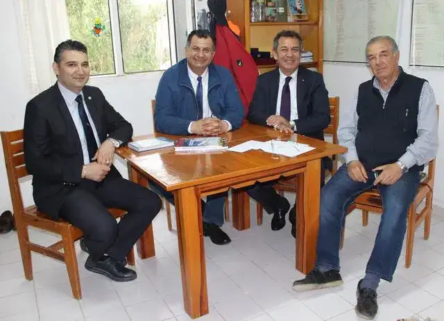 DÜNYANIN EN BÜYÜK BEGONVİL BAHÇESİ MİLAS'TA - 1