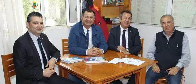 DÜNYANIN EN BÜYÜK BEGONVİL BAHÇESİ MİLAS'TA