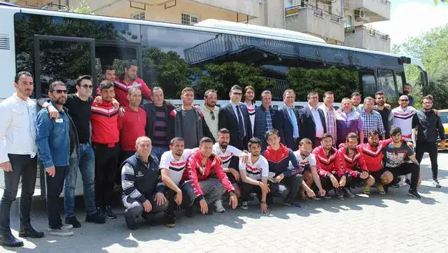 Y.MİLASSPOR, ŞAMPİYONLUK DİLEKLERİYLE KAMPA UĞURLANDI - 1