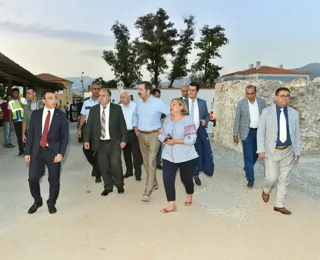 TOBB Başkanı Hisarcıklıoğlu Milas ziyareti sırasında Hekatomnos'a da gitti.  HİSARCIKLIOĞLU HEKATOMNOS'U ZİYARET ETTİ. - 1