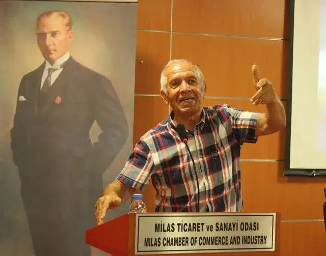 Türkiye'nin en deneyimli deprem uzmanı Prof. Dr. Ali Koçyiğit MİTSO'da konuştu:    DEPREMLERE KARŞI EN İYİ ÖNLEM EĞİTİM - 1