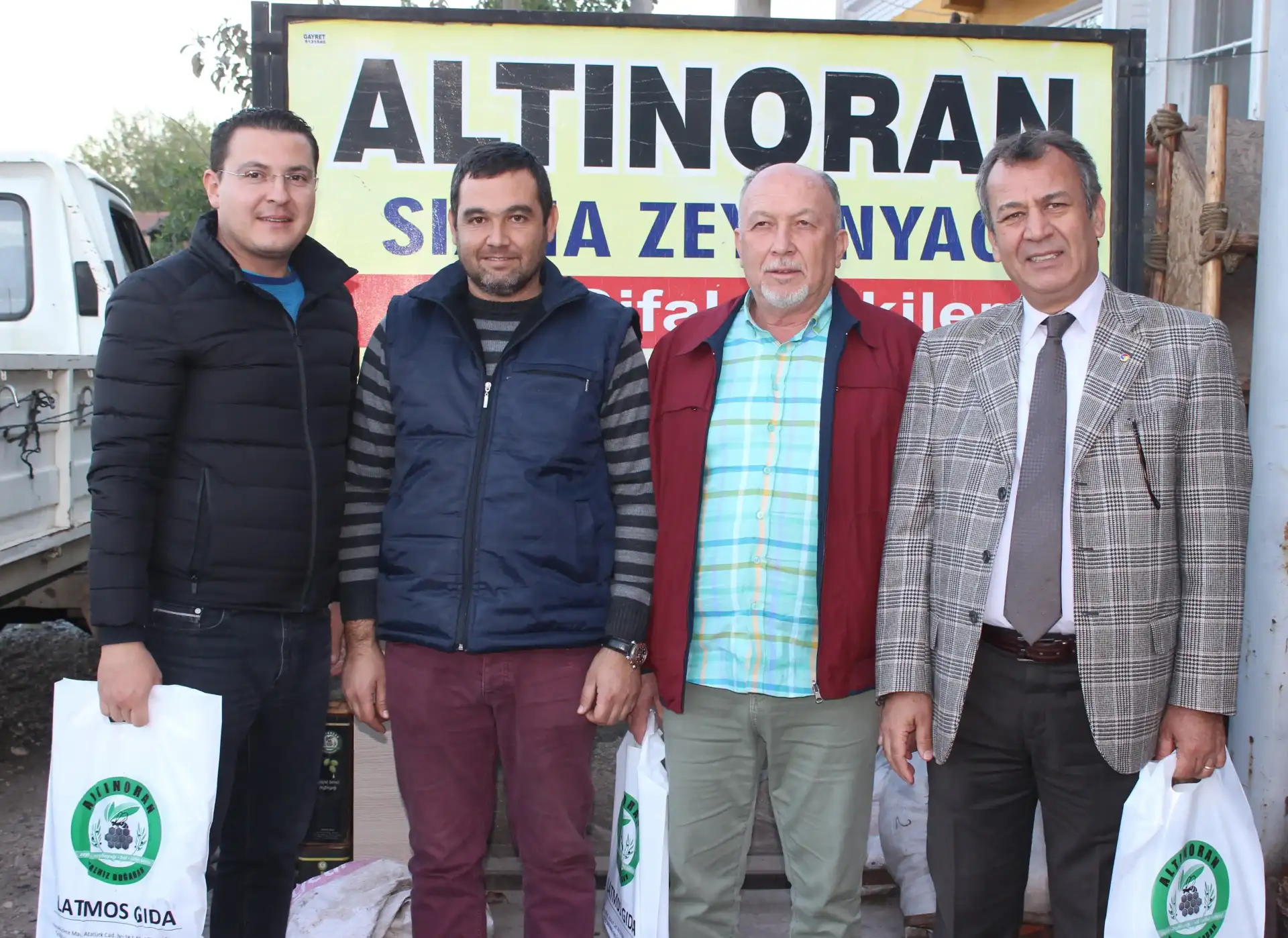 MİLASLI ZEYTİN ÜRETİCİSİ BU YIL ÜRÜNÜNE GÜVENİYOR: "TANE ZEYTİNDE İDDİALIYIZ" - 1