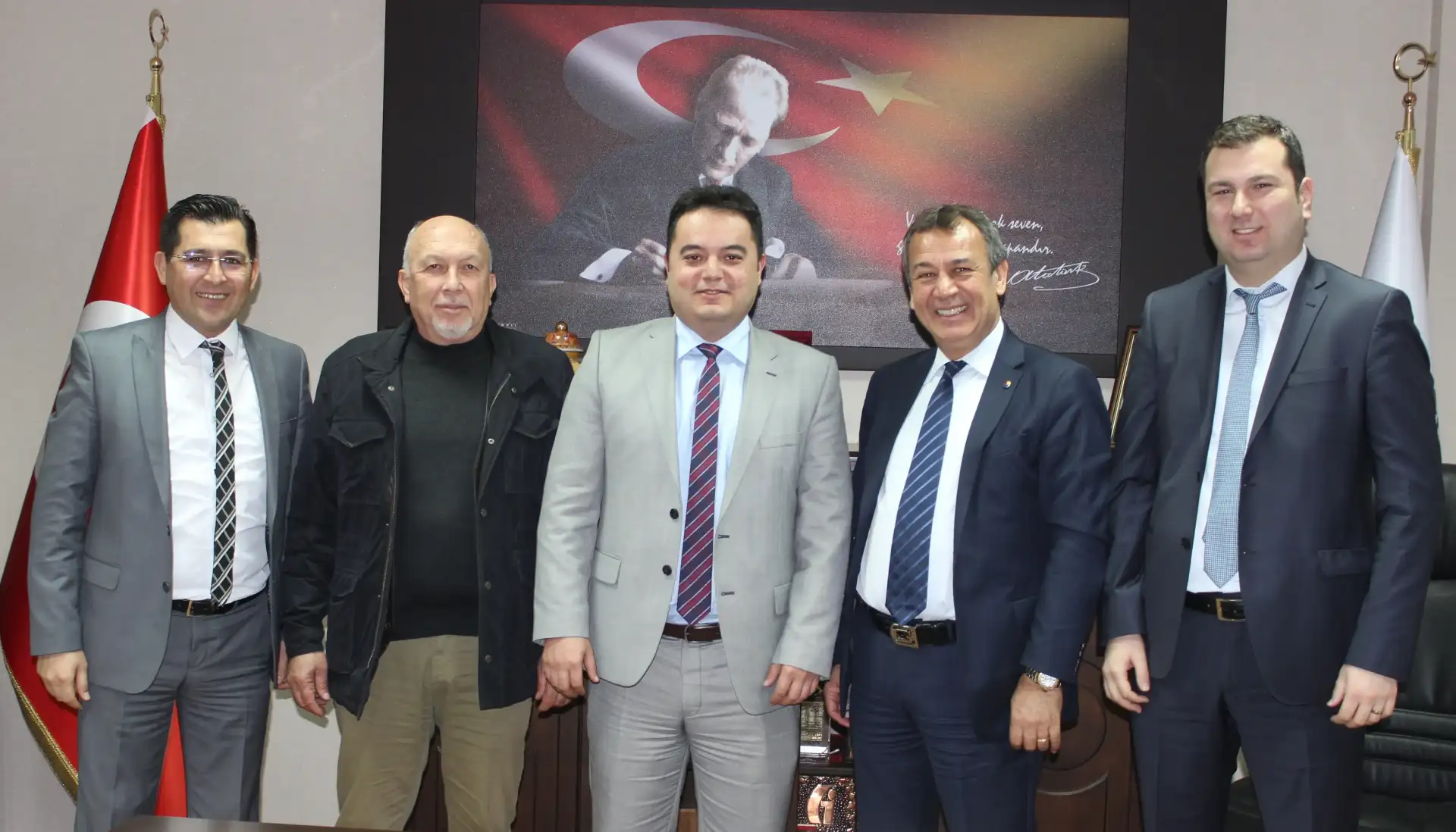 Vakıfbank'tan MİTSO'ya yeni yıl kutlama ziyareti: "BANKALAR MİLAS OSB'DE TALİ ŞUBE AÇABİLİR" - 2