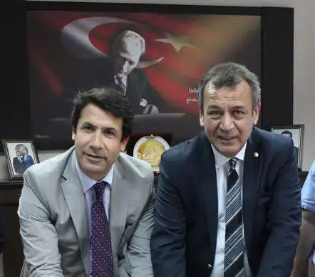 Milas Yağlı Zeytininden sonra Milas Tepsi Böreği için de resmi başvuru yapıldı.  MİTSO'NUN TEPSİ BÖREĞİ İÇİN C.İ BAŞVURUSU TÜRK PATENT KURUMUNDA