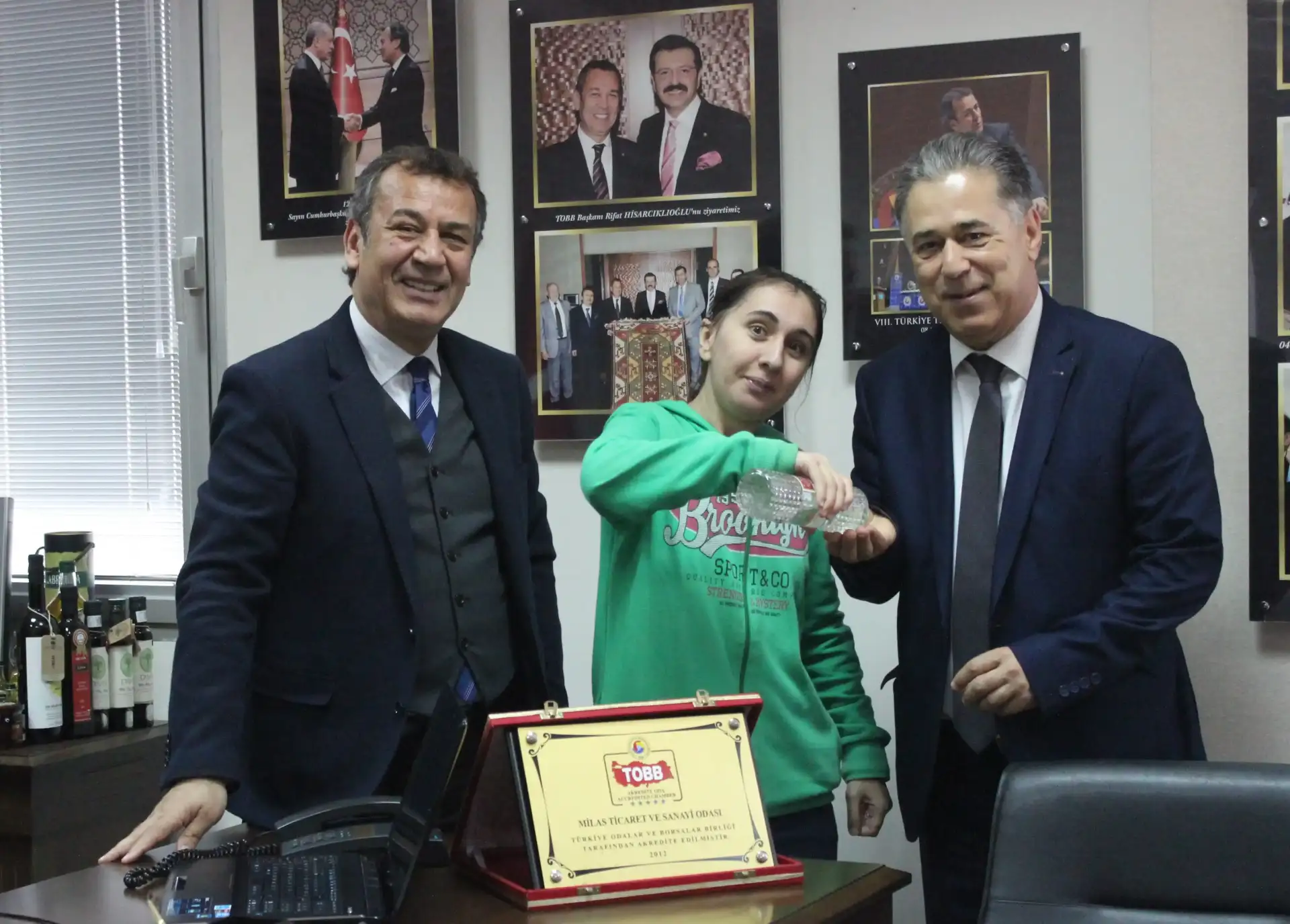 CHP Milas İlçe Yönetiminin MİTSO'yu ziyaretinde konuşan Reşit Özer; "MİLAS İKİ YIL İÇİNDE PARLAYAN BİR YILDIZ OLACAK" - 2