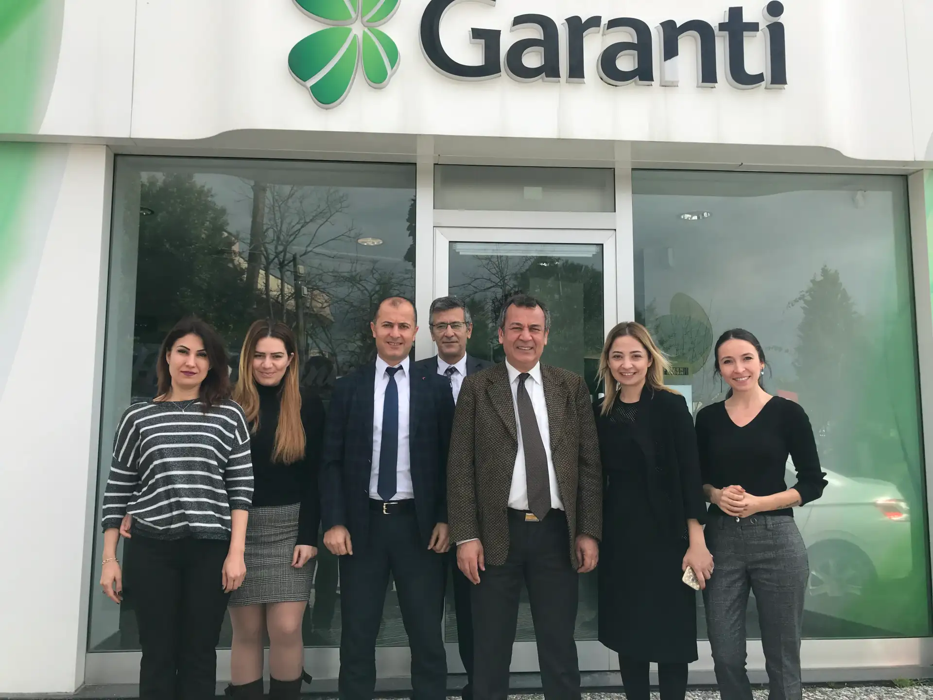 GARANTİ BANKASI GÜLLÜKLÜLERE 42 ÇEŞİT HİZMET SEÇENEĞİ SUNUYOR - 1