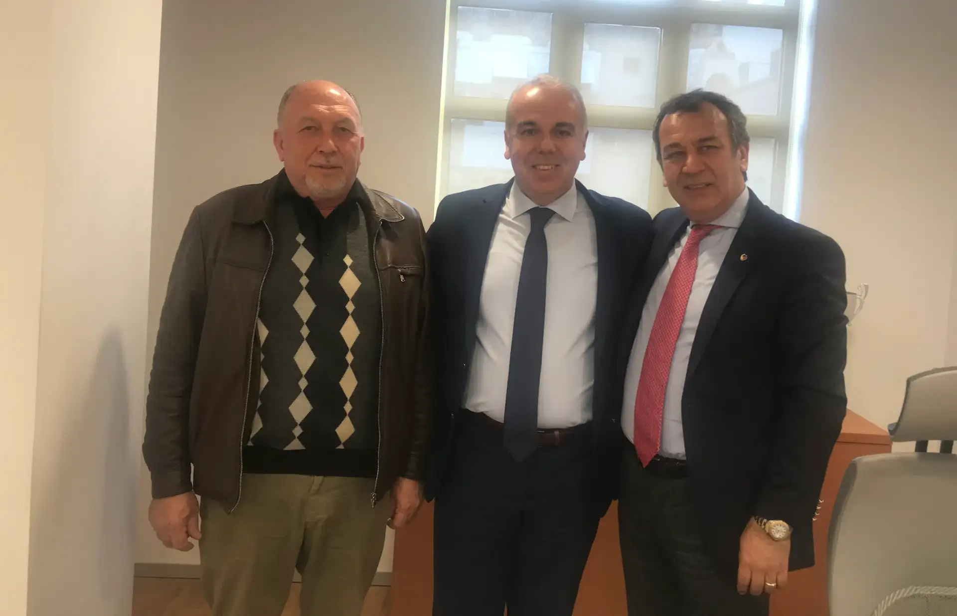 AKBANK'TAN MİTSO ÜYELERİNE ÖNCELİK SÖZÜ - 1