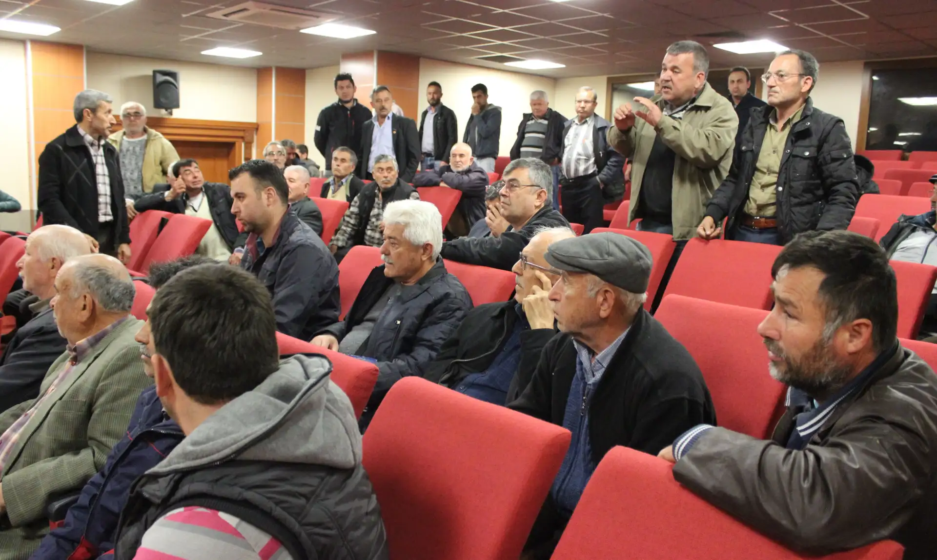 Temel arıcılık bilgileri ve arı yetiştiriciliği MİTSO'da anlatıldı:  "ARILAR 1 KG. BAL İÇİN 12 MİLYON ÇİÇEK DOLAŞIYOR" - 2