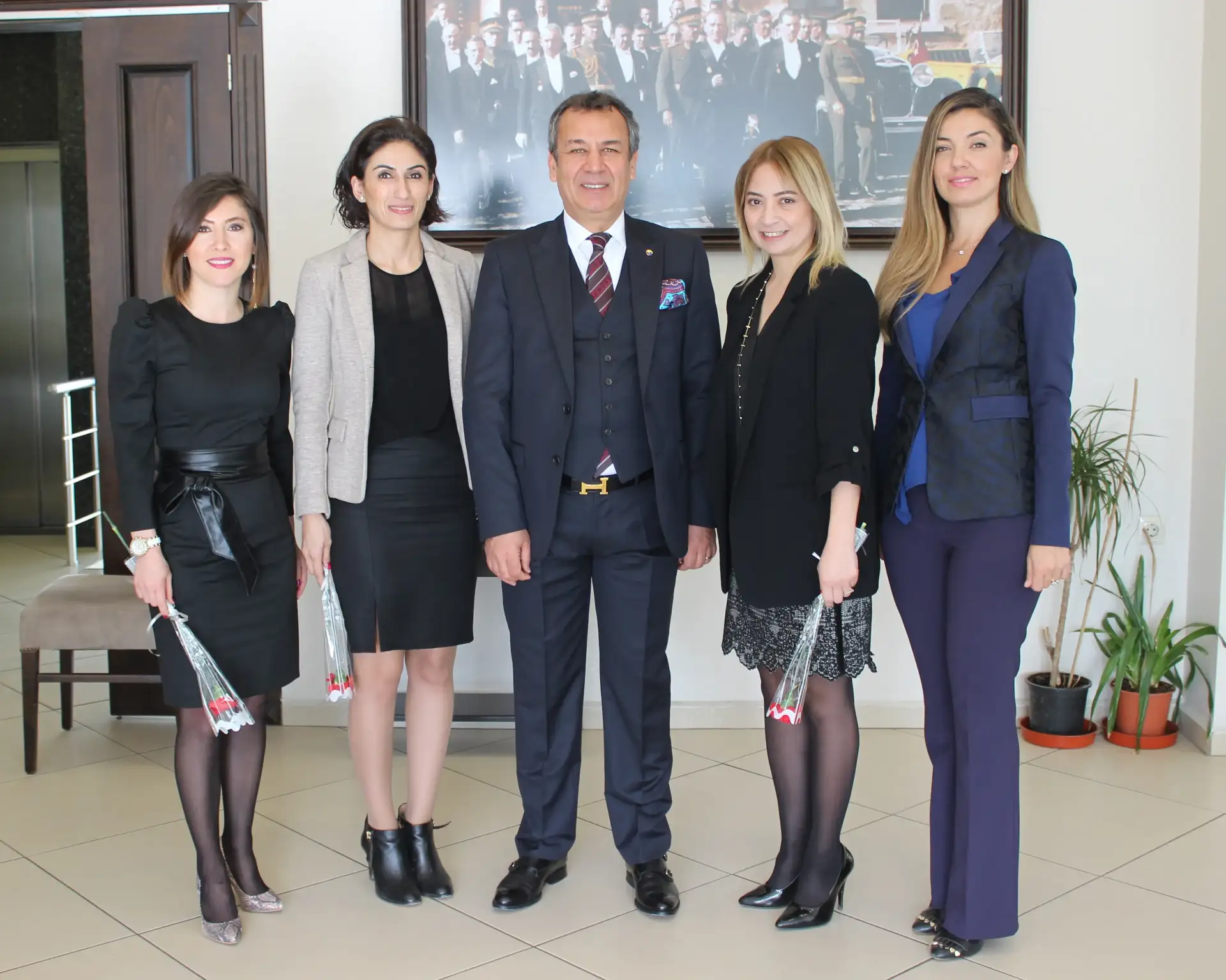 MİTSO'dan kadınlara özel 8 Mart kahvaltısı... "ATATÜRK'ÜN YILLAR ÖNCE ÖZLEMİNİ DUYDUĞU KADIN / EKREK EŞİTLİĞİ MİLAS'TA YAŞANIYOR" - 3