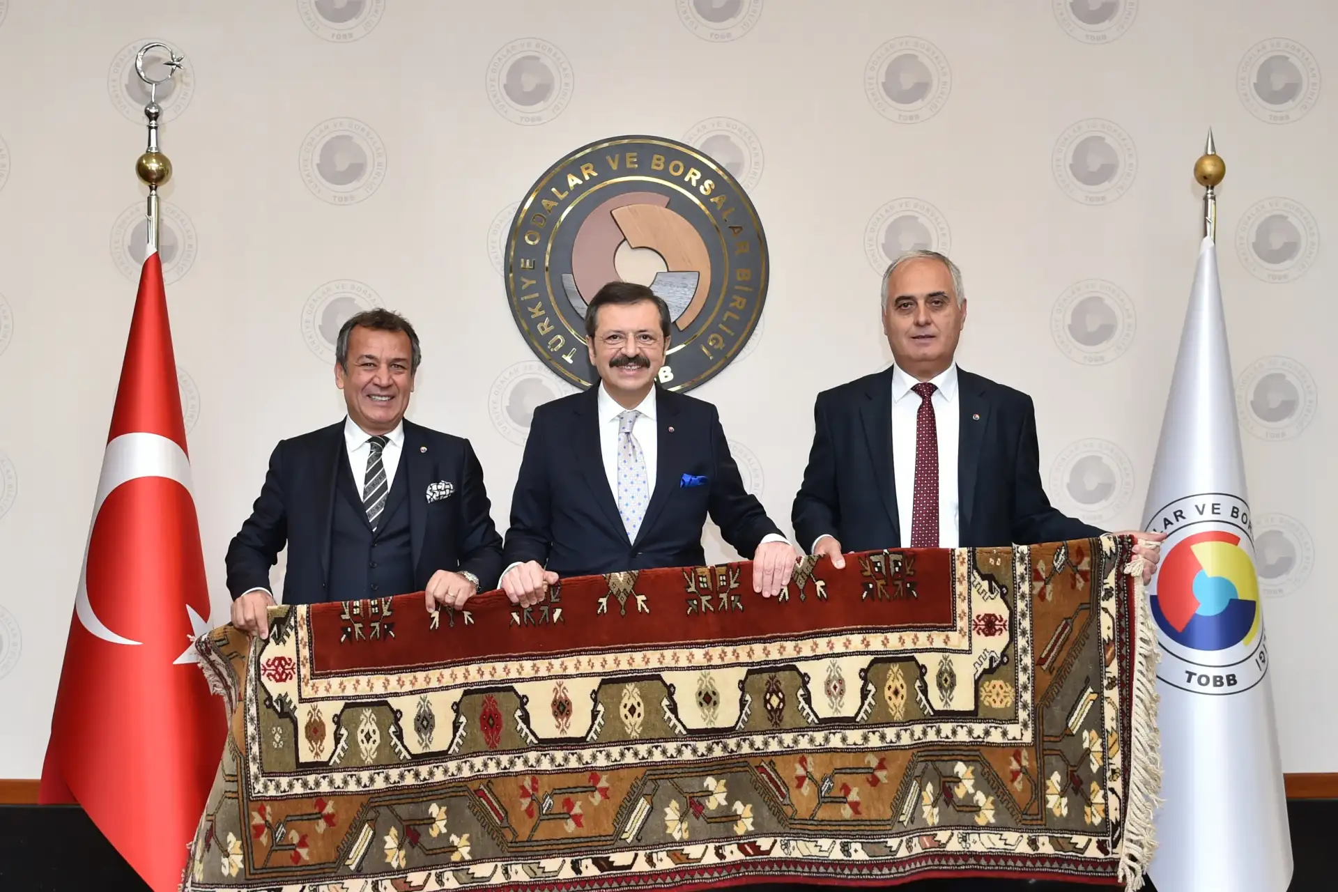 MİTSO'dan TOBB Başkanı Hisarcıklıoğlu'na açık destek: "HER ZAMAN YANINIZDAYIZ"