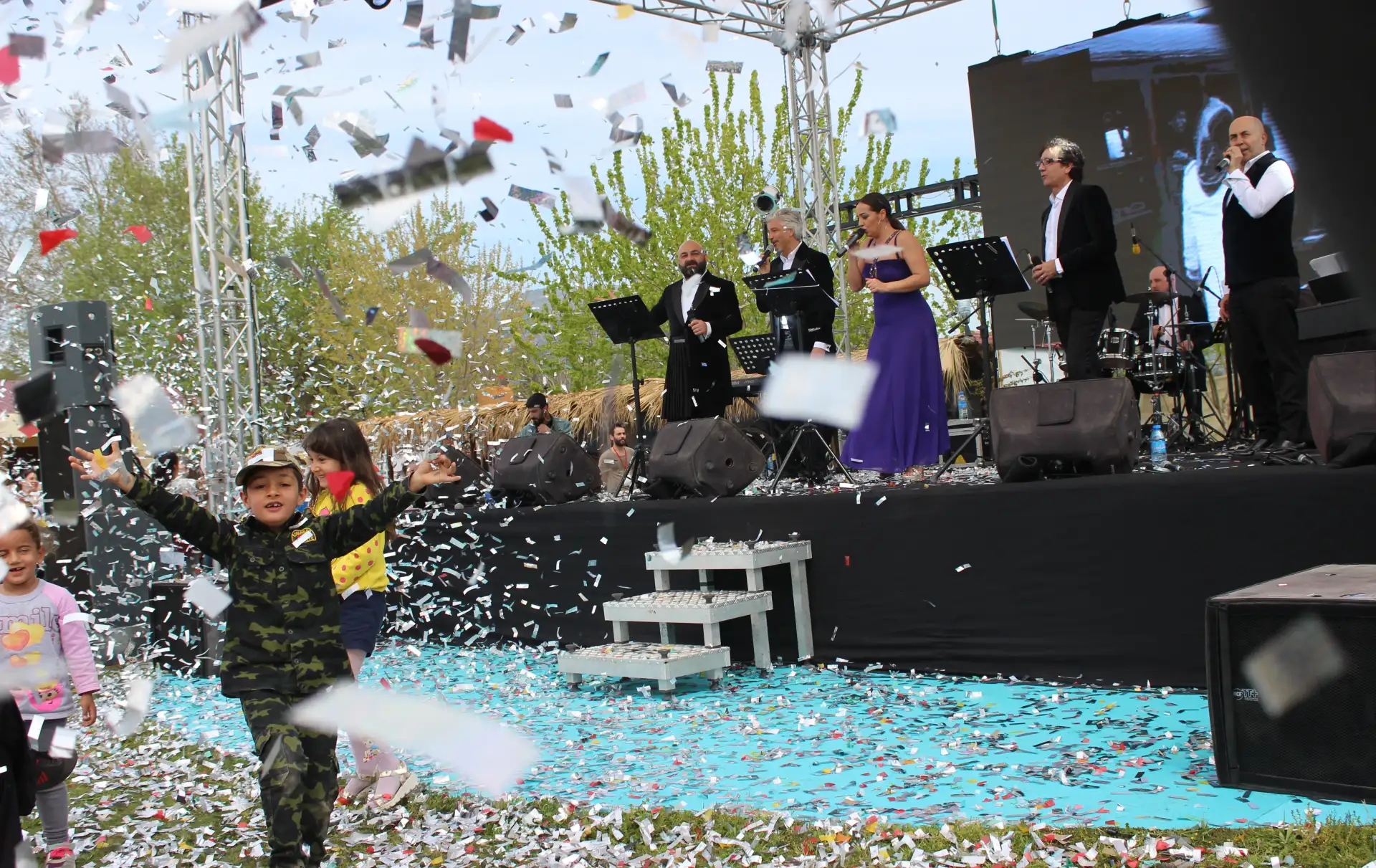 Expolife Fuarcılık Yönetim Kurulu Başkanı Serdar Erdoğan, ünlü sunucu Behzat Uygur ile MİTSO'yu ziyaret etti.   "2. YAPI, DEKORASYON VE PEYZAJ FUARI İÇİN MİLAS HALKINA VE MİTSO'YA TEŞEKKÜR EDERİZ" - 1