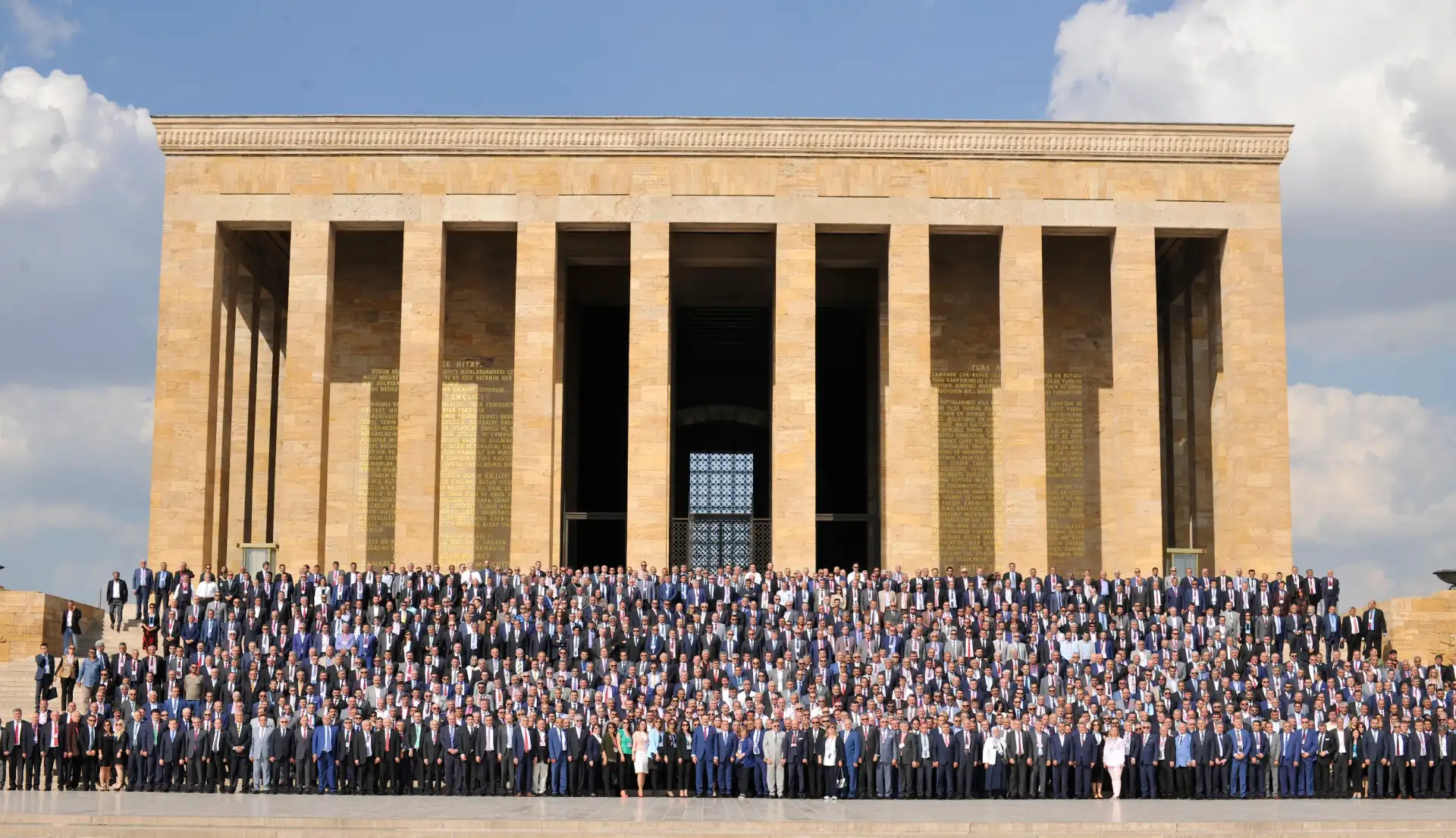 *TOBB'nin Ankara'da yapılan 74'üncü Genel Kurulunda MİTSO Yönetim Kurulu Başkanı Reşit Özer de TOBB'nin Dış İlişkiler Komisyonu üyeliğine seçildi.