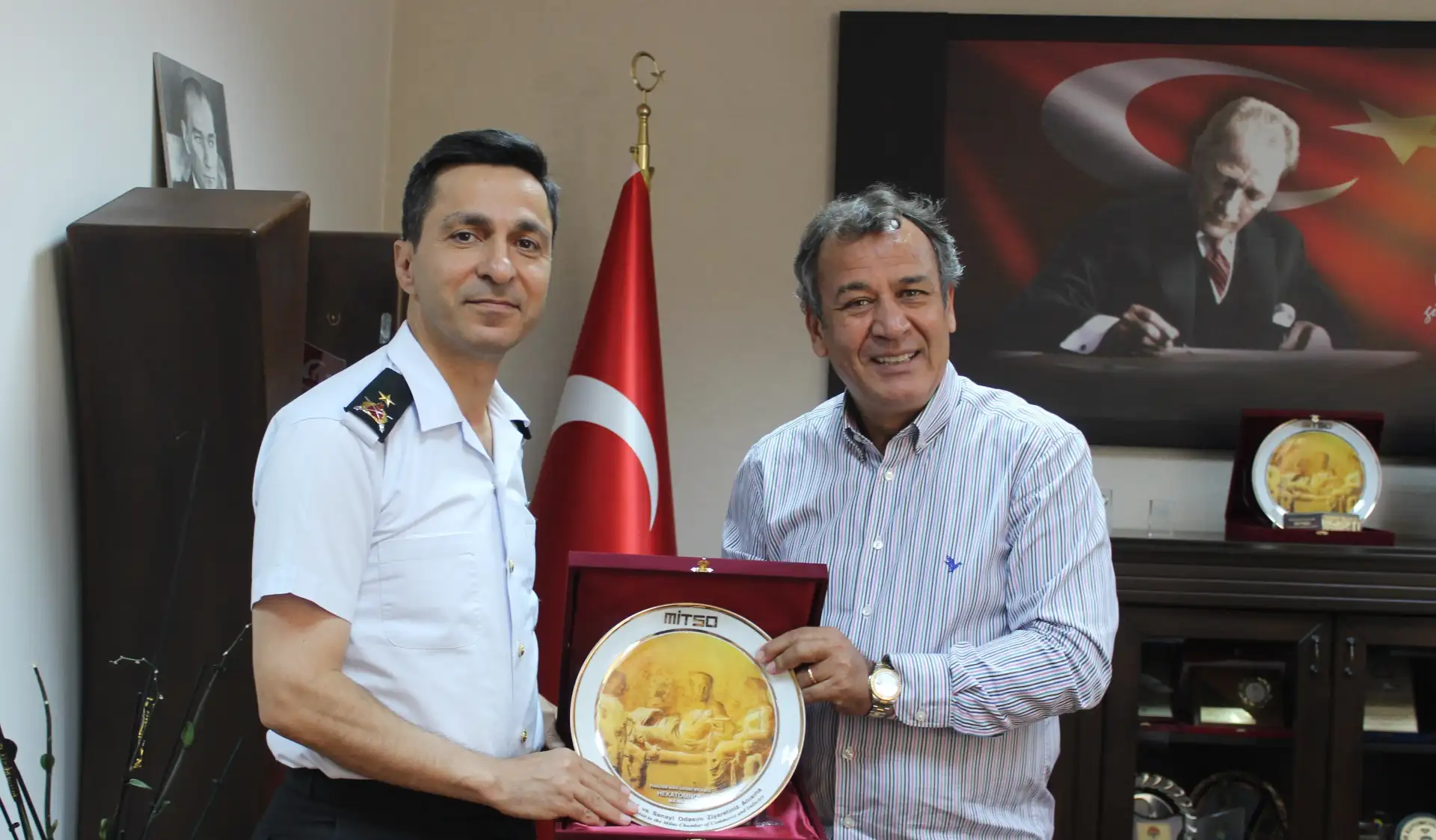 MUĞLA VE MİLAS JANDARMA KOMUTANLARI MİTSO'DA...