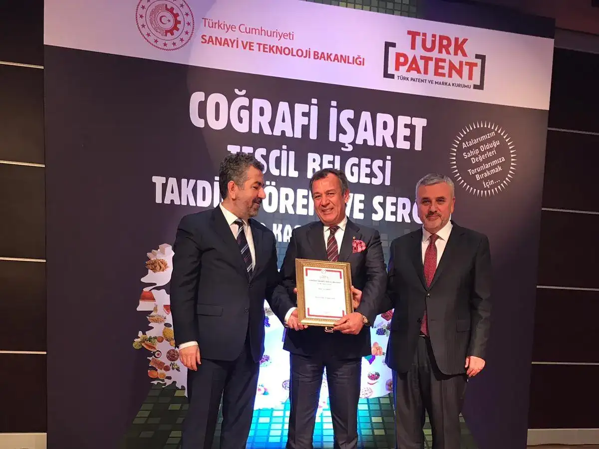 MİTSO YİNE BAŞARDI... MİLAS TEPSİ BÖREĞİ COĞRAFİ İŞARETİ TÖRENLE MİTSO'DA