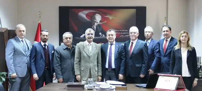 Emlakçiler MİTSO'da... "EMLAKÇILIĞI BİLGİLİ, YETKİLİ, EHİL KİŞİLER YAPMALI"