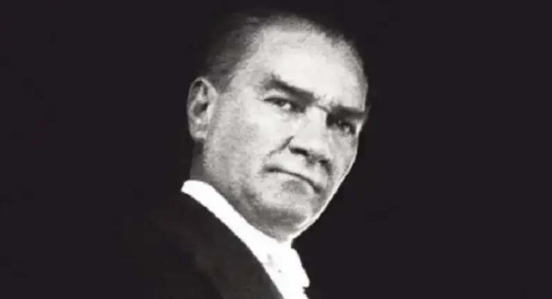 "Ey yüce ATATÜRK;