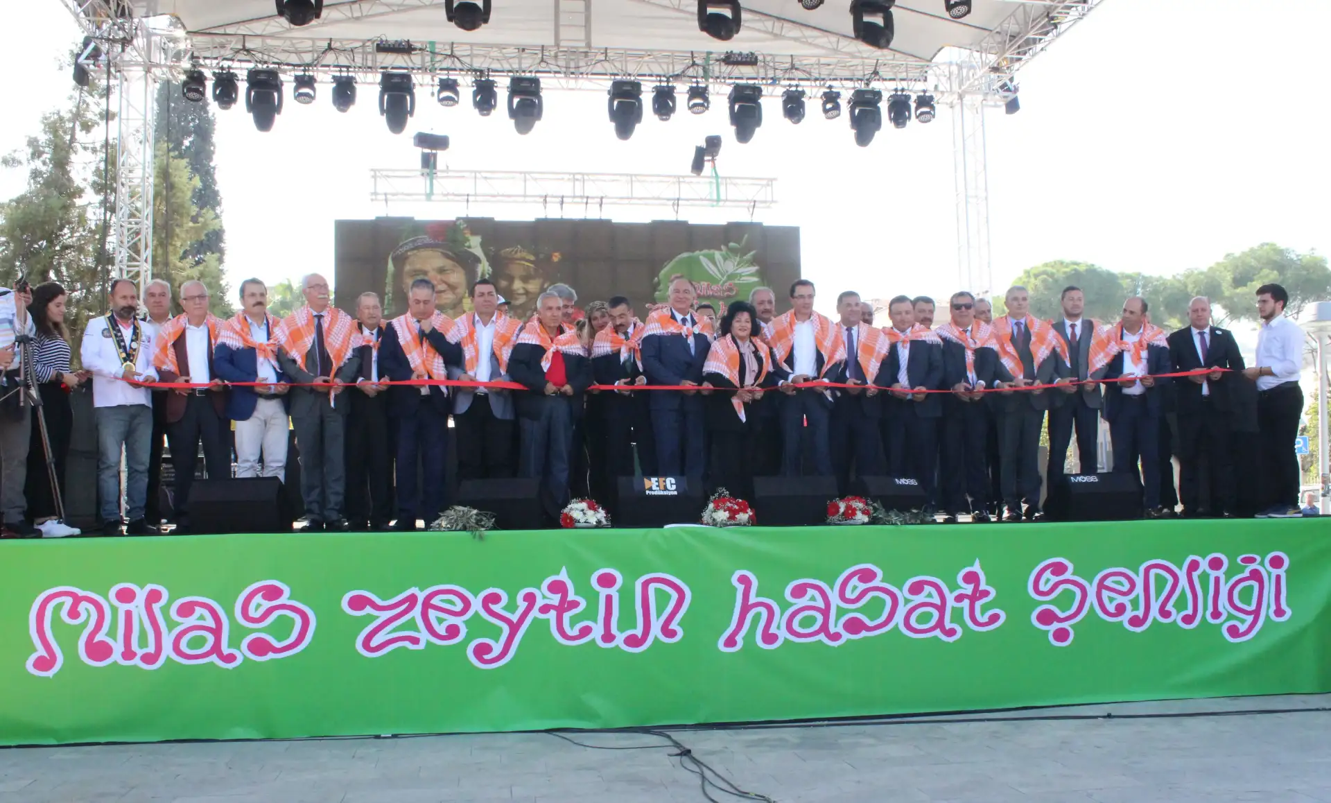 MİLAS 5. ZEYTİN HASAT ŞENLİĞİ  "BOLLUK VE BEREKET" DİLEKLERİYLE YAPILDI - 2