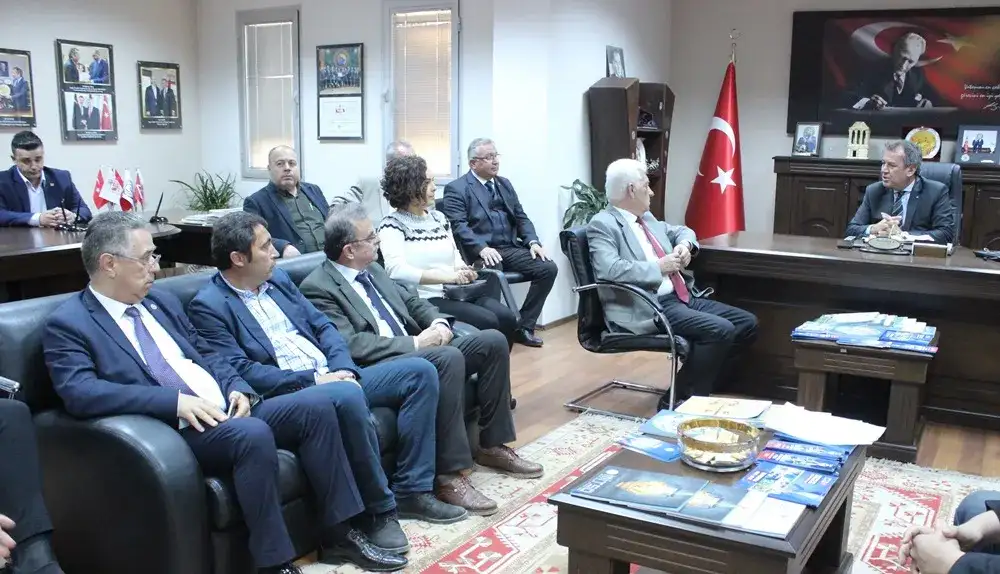 CHP Milletvekilleri, Büyükşehir ve Milas Belediye Başkan ve Adayları MİTSO'da...   "MİLAS'TA FUAR KÜLTÜRÜ VAR" - 1