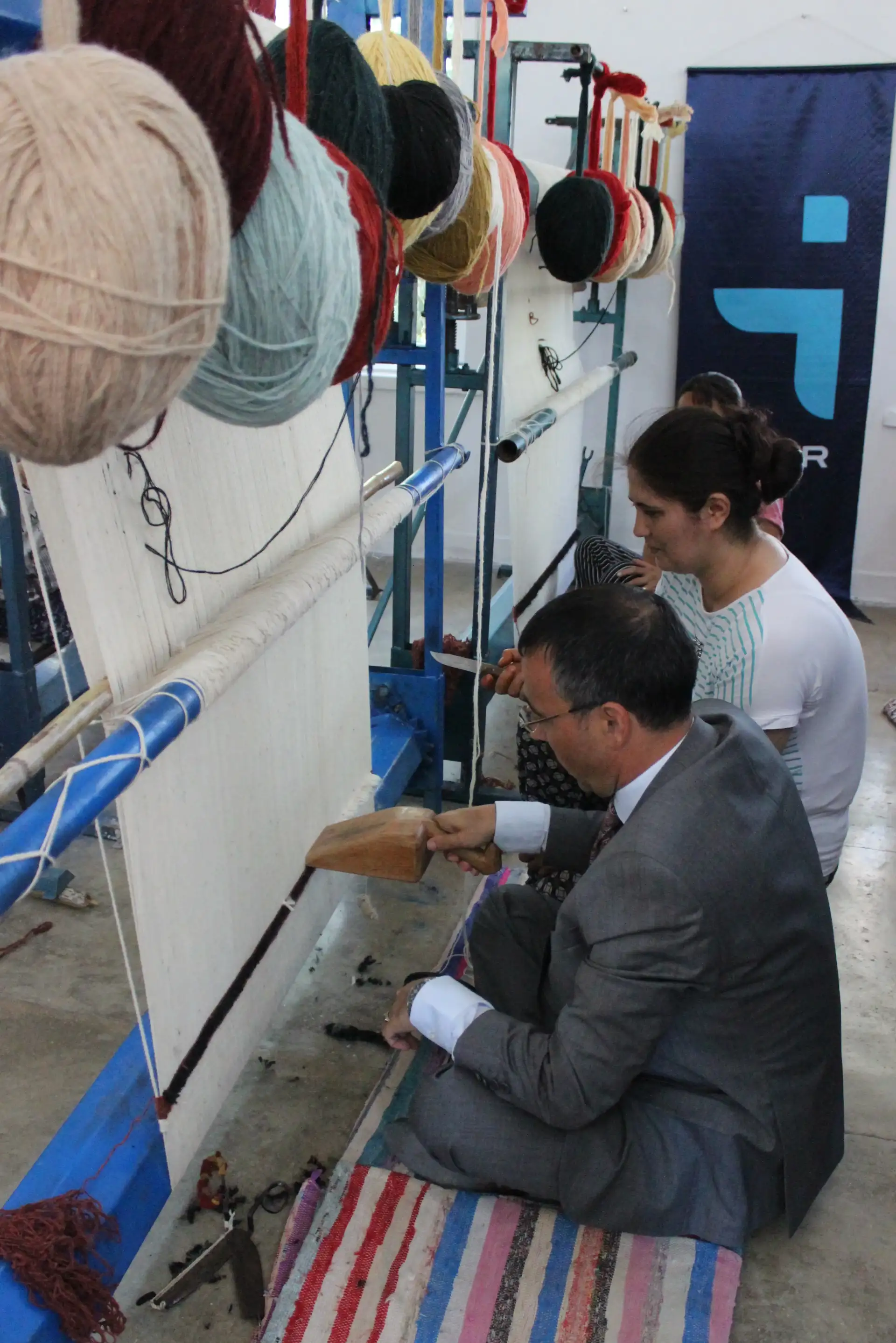 MİLAS HALILARINA CAN SOLUĞU - 1