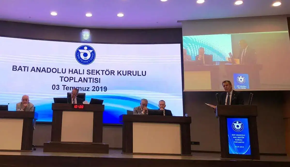 "Batı Anadolu Halı Sektör Kurulu Toplantısı" İZTO'da yapıldı. "EL HALICILIĞINA DEVLET DESTEĞİ ŞART"