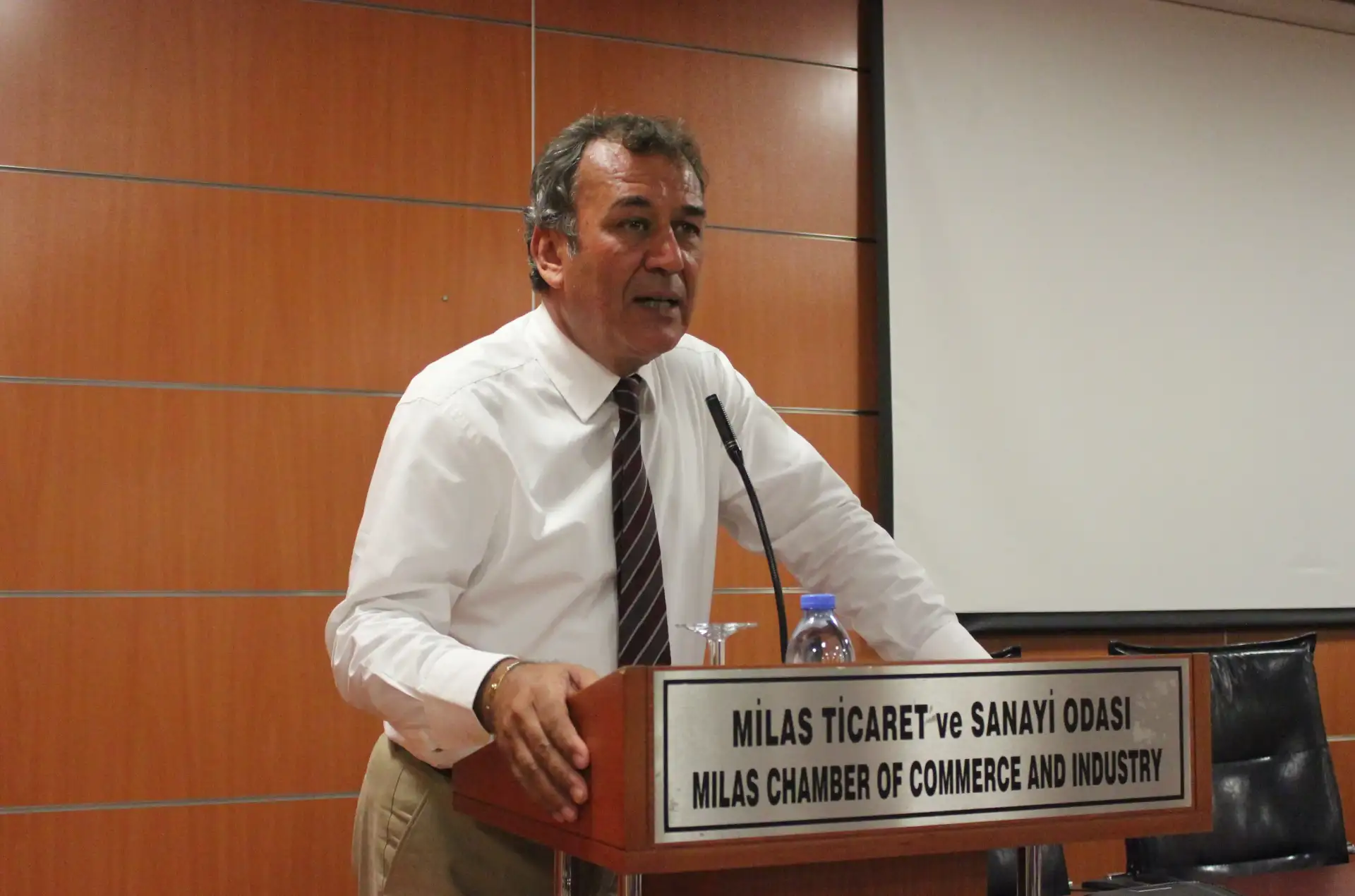 İKİNCİ EL MOTORLU KARA TAŞITLARI VE TAŞINMAZ TİCARETİ MİTSO'DA ANLATILDI; EKSİKLERİN TAMAMLANMASI İÇİN TANINAN SÜRE 5 ARALIK'TA BİTİYOR - 1