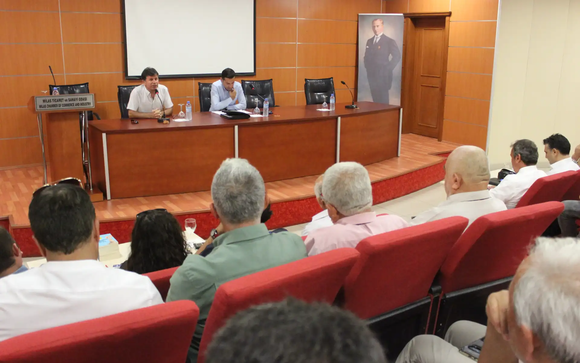 İKİNCİ EL MOTORLU KARA TAŞITLARI VE TAŞINMAZ TİCARETİ MİTSO'DA ANLATILDI; EKSİKLERİN TAMAMLANMASI İÇİN TANINAN SÜRE 5 ARALIK'TA BİTİYOR - 2